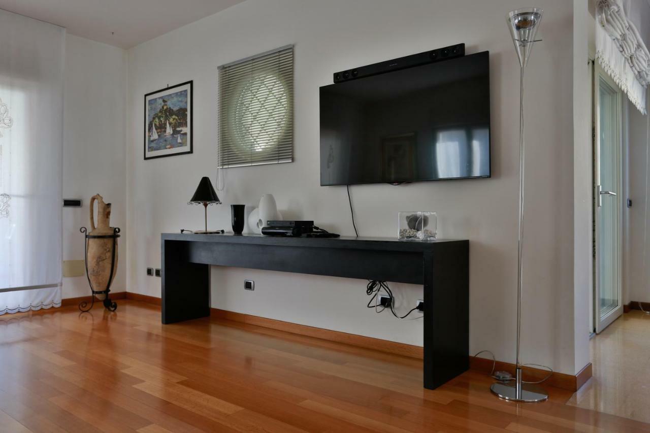 L'Ippocampo Guest House Сабаудиа Екстериор снимка