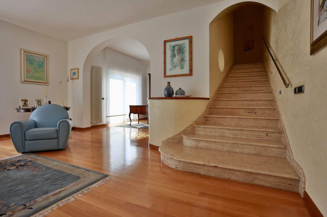 L'Ippocampo Guest House Сабаудиа Екстериор снимка