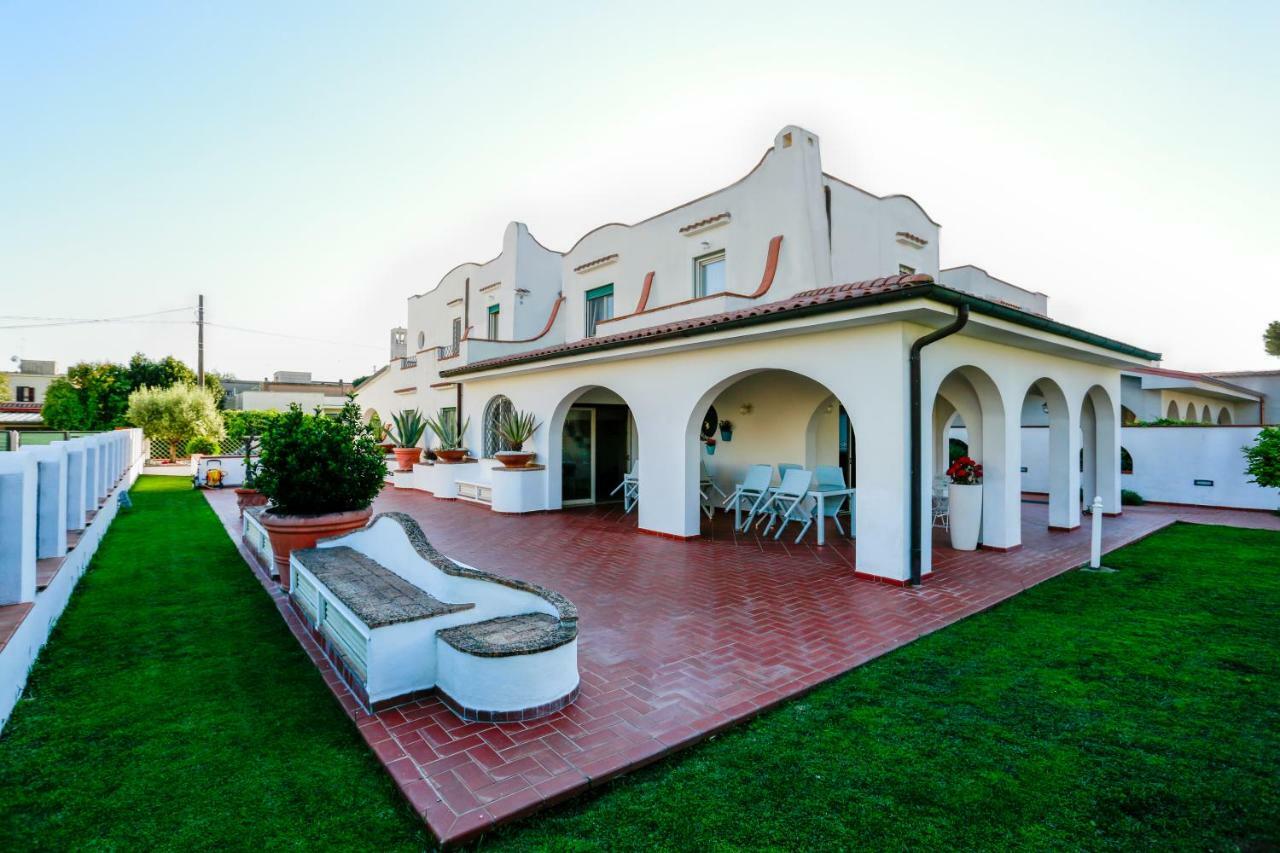 L'Ippocampo Guest House Сабаудиа Екстериор снимка