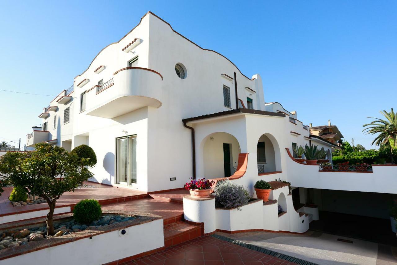 L'Ippocampo Guest House Сабаудиа Екстериор снимка