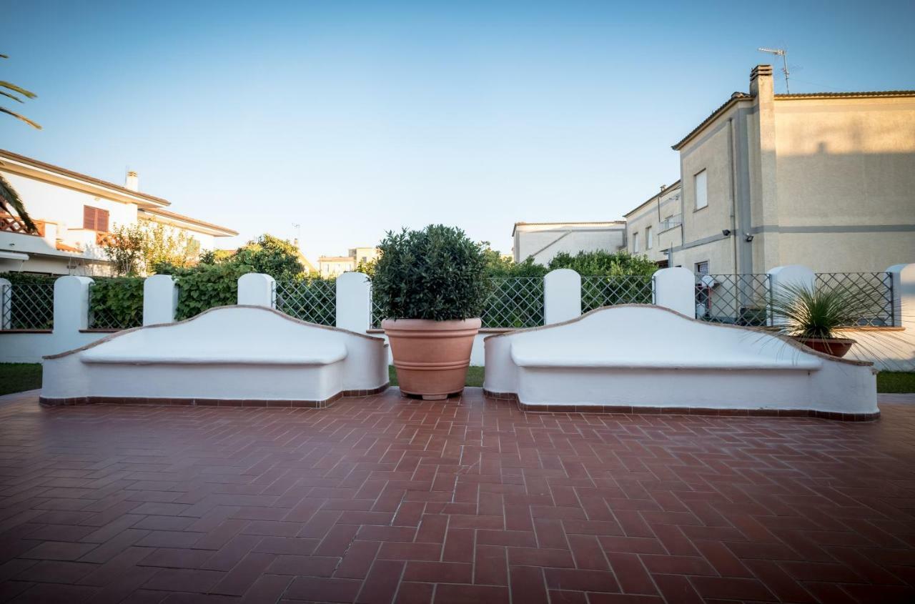 L'Ippocampo Guest House Сабаудиа Екстериор снимка