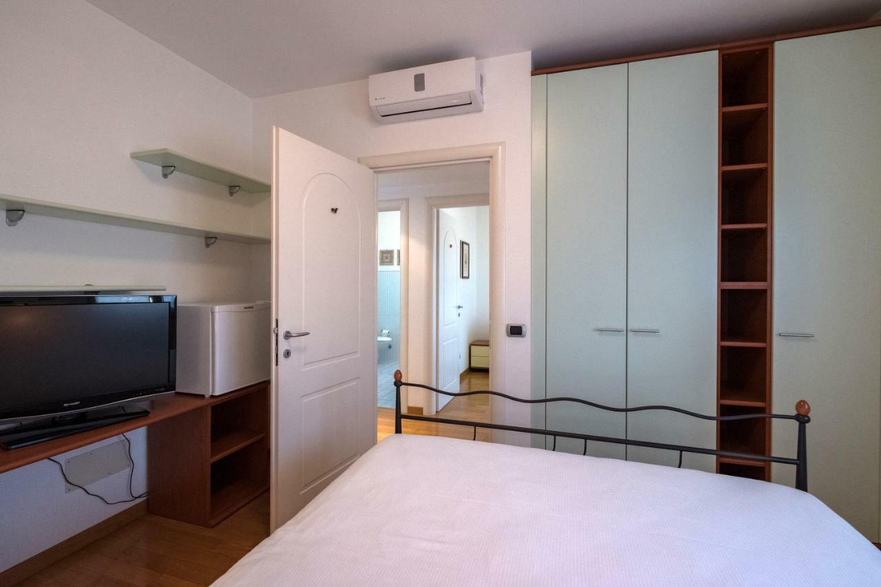L'Ippocampo Guest House Сабаудиа Екстериор снимка